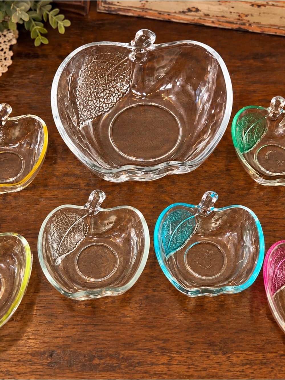 Vintage KIG Indonesia Apple Glass Bowls Set of 7 Colored Leaves Serving Bowl